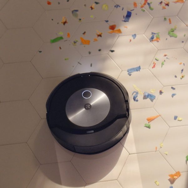 iRobot Roomba Combo j7 Plus Self Emptying Robot Vacuum Mop-10